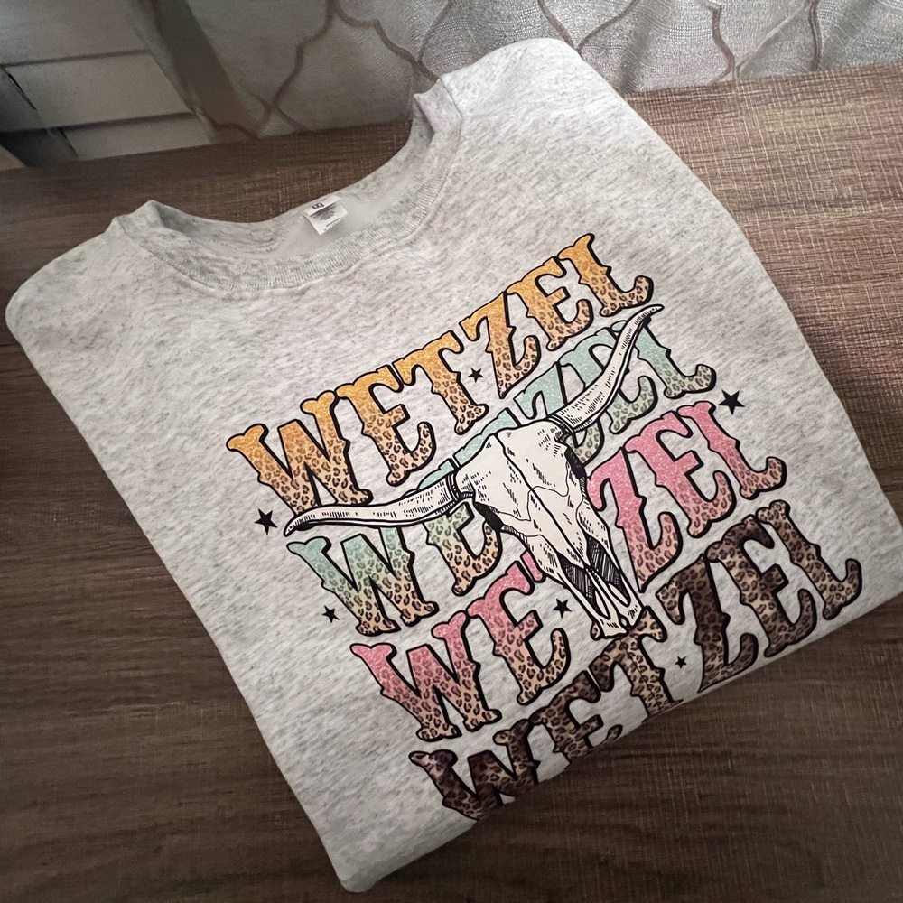 Wetzel crewneck